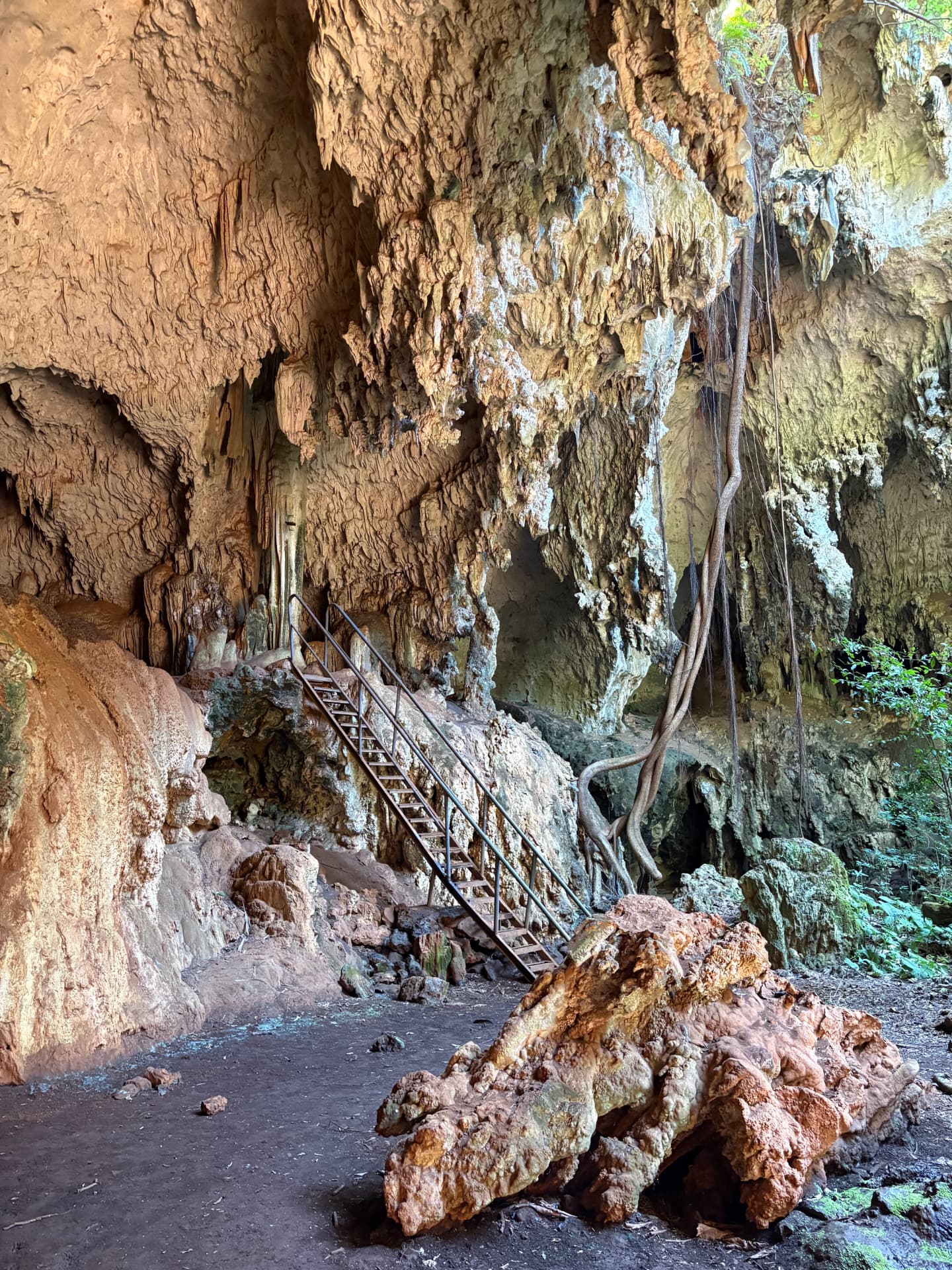 Grottes d'Anjohibe